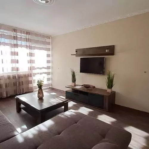 Szilfák City Apartman Hajdúszoboszló 003 kép