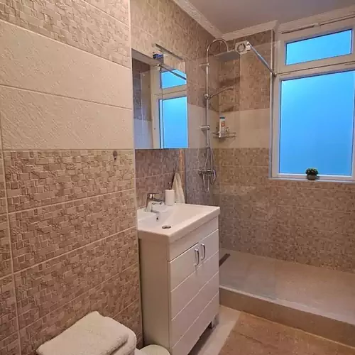 Szilfák City Apartman Hajdúszoboszló 008 kép