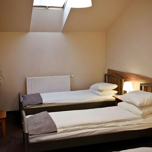 KOLUMNY 217- tanie noclegi pracownicze Łódź