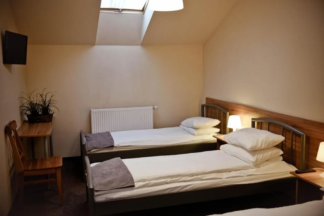 KOLUMNY 217- tanie noclegi pracownicze Łódź