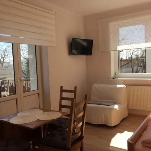 Pok&oacute;j z tarasem