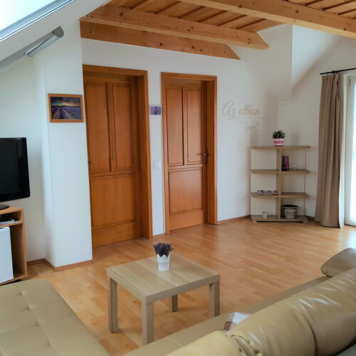 Falevél Apartmanház Balatonfenyves  3