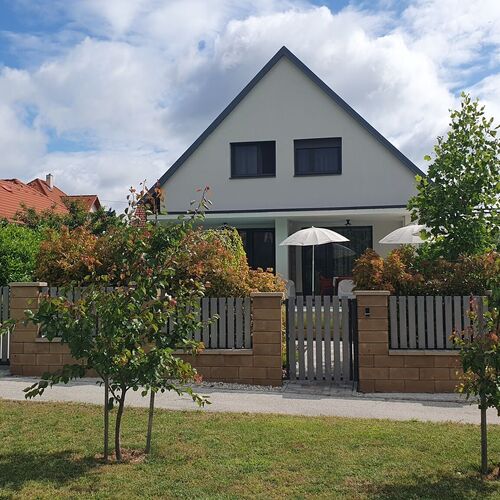 Relax Balaton Apartmanok  Balatonfüred