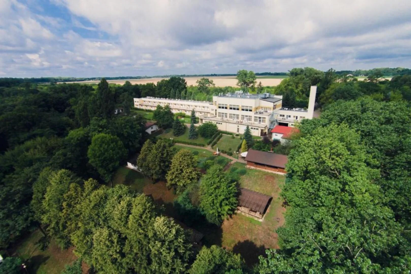 CENTRUM SZKOLEŃ I KONFERENCJI GEOVITA W JADWISINIE