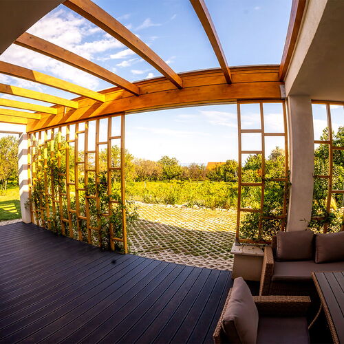 MaVi Balaton Apartman Csopak ★★★★ 3