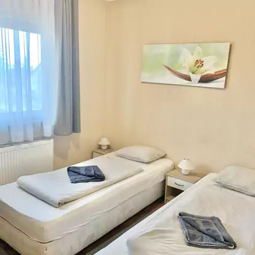 Toscan Panzió Gyál 011 kép