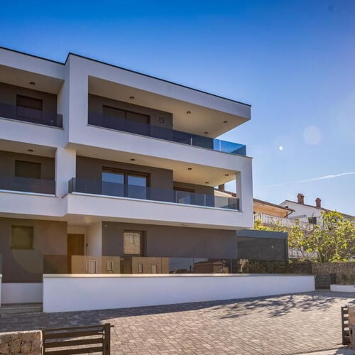 Apartment Premium II. Malinska ★ 3