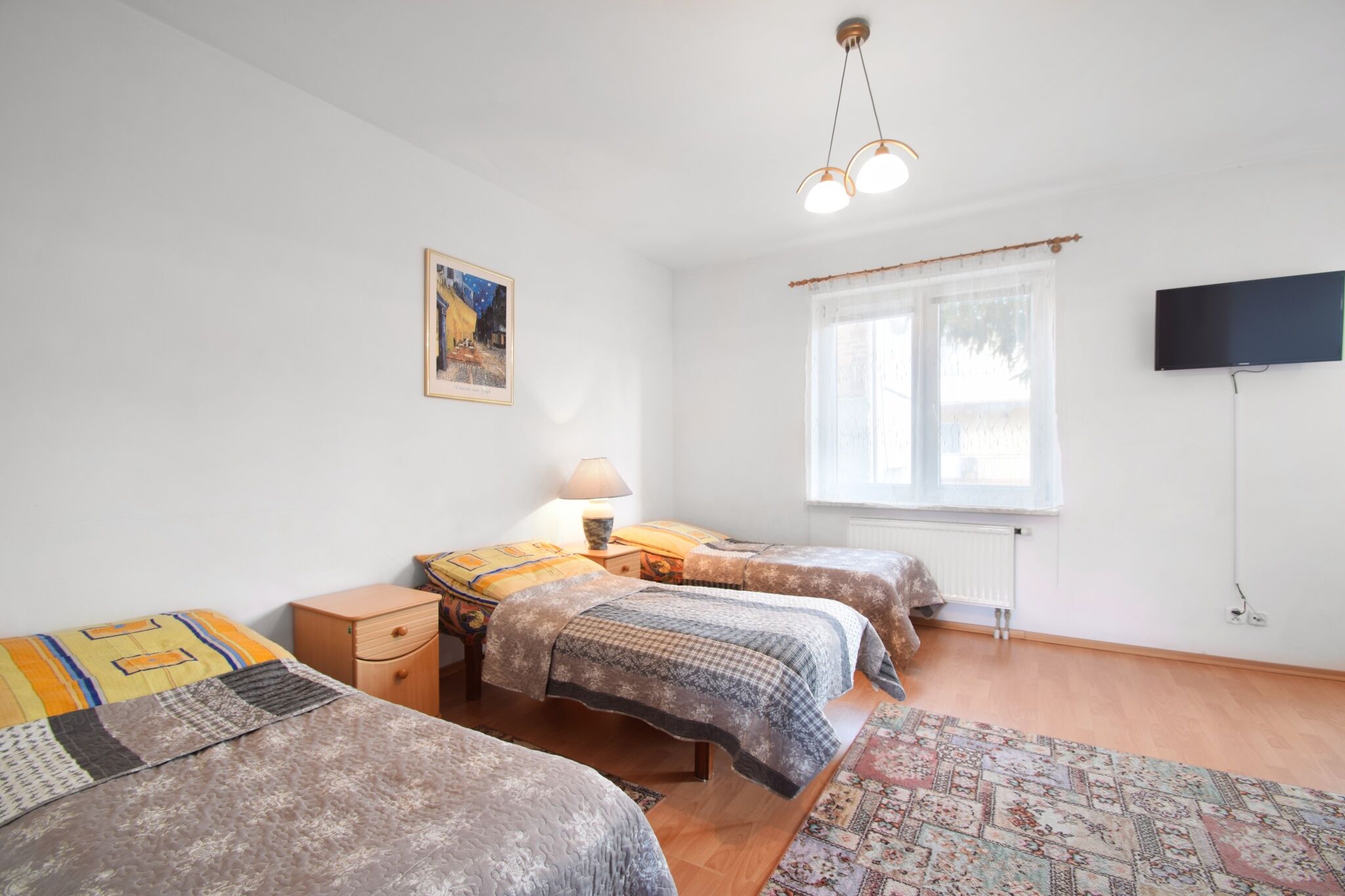 pokoj 4 osobowy z łazienką