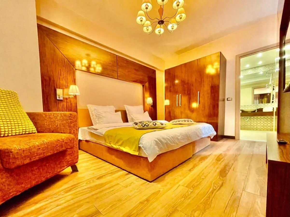 Royal Studio Apartment With a Perfect View - YamaLuxe București