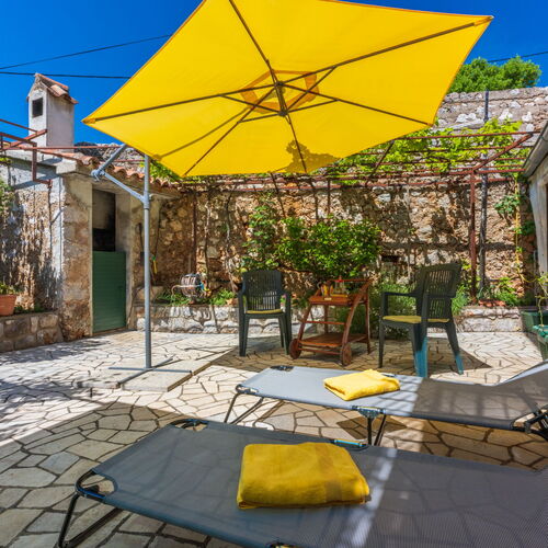 Holiday Home Manas Grižane