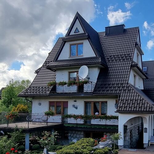 Willa Cyrlanka z widokiem na tatry Zakopane