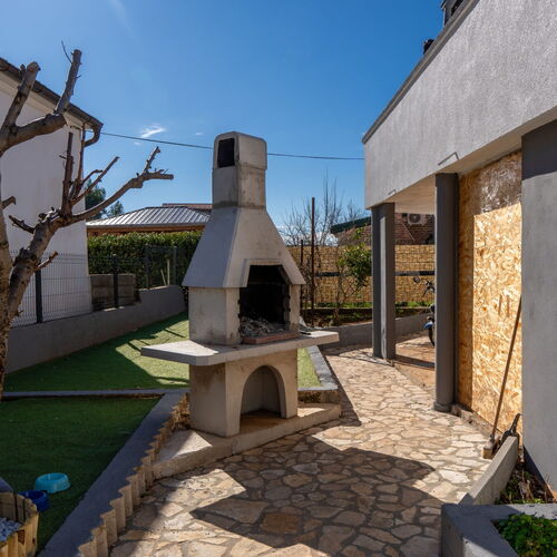 Apartment Floreani Vir ★ 2