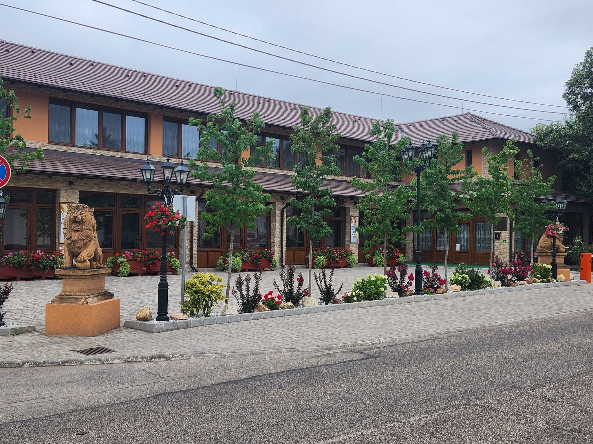 Vörös Álom Apartman Panzió Tiszakécske