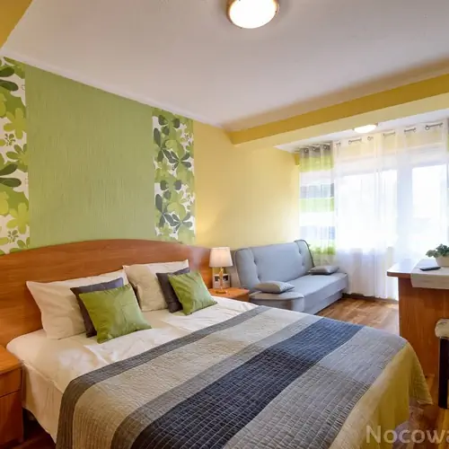 Pok&oacute;j nr 3 (parter)