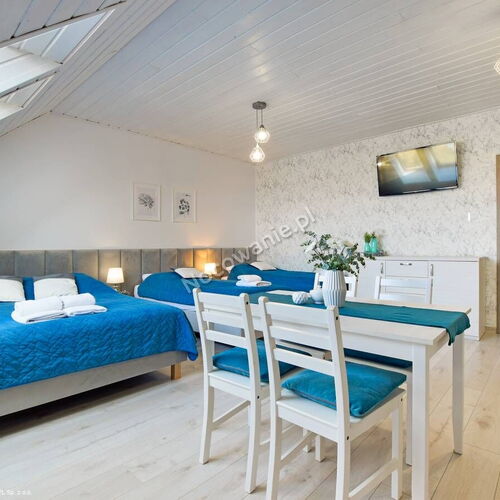 Pokój 4 osobowy z łazienka nr 1