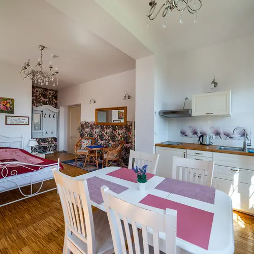 Apartament  Kwiatowy Jadalnia