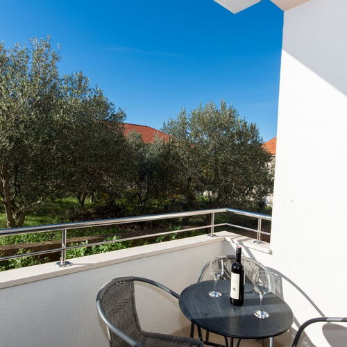 Apartments Vivid Colors Okrug Gornji ★ 3