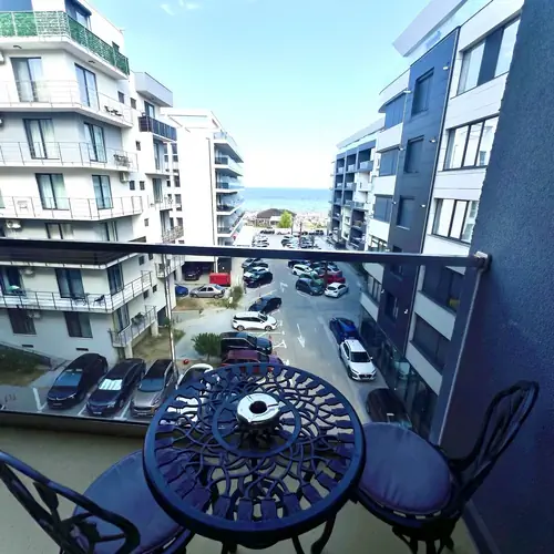 Vedere din balcon apartament 3 camere