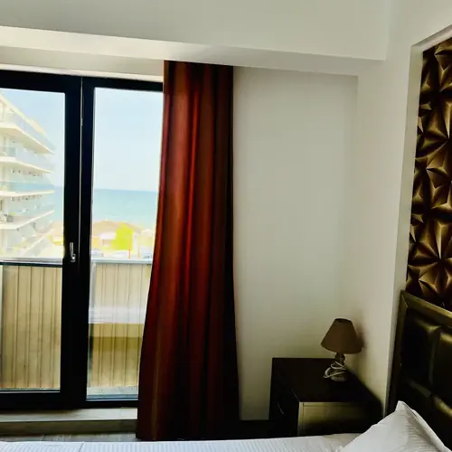 Dormitor 1 din apartament 3 camere