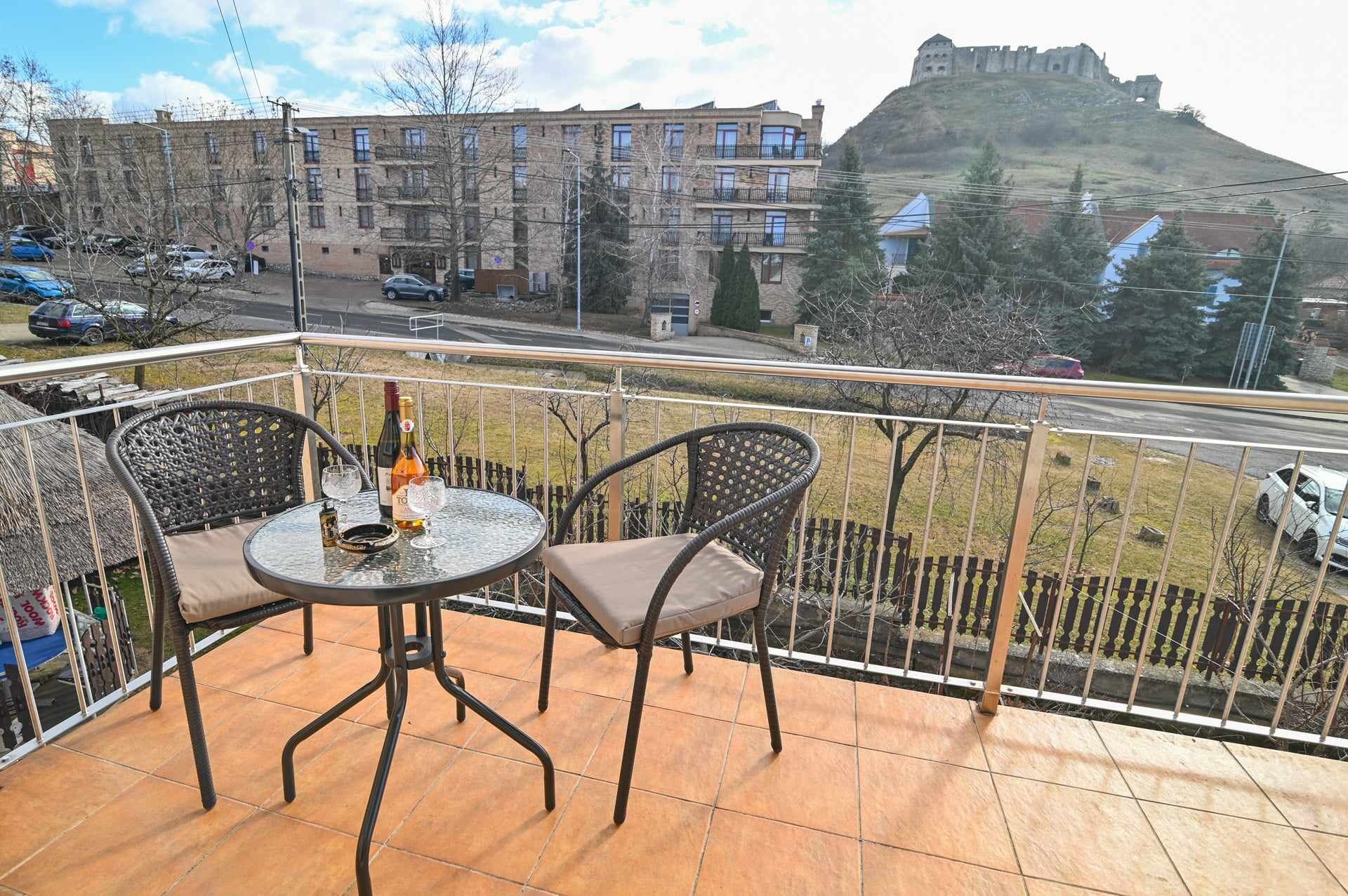 Vár -Lak Apartman Sümeg