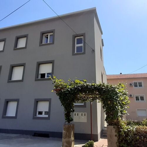 Apartment Monika Kastel Kambelovac