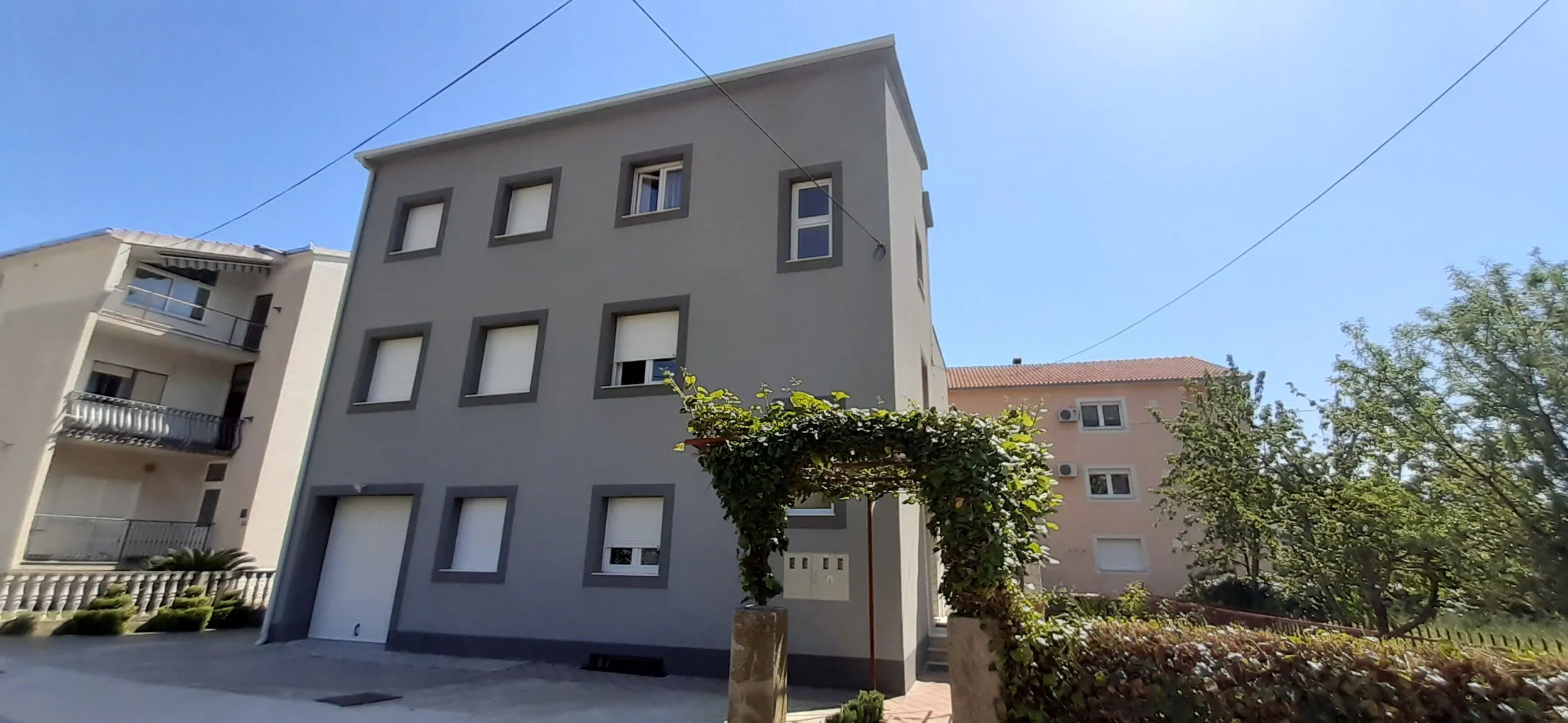 Apartment Monika Kastel Kambelovac
