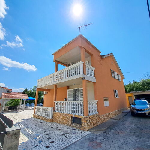 Apartments Mile Split  3