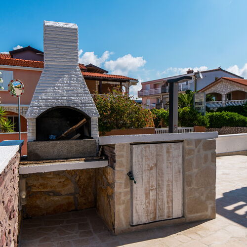 Apartments Jurcevic Vir  3