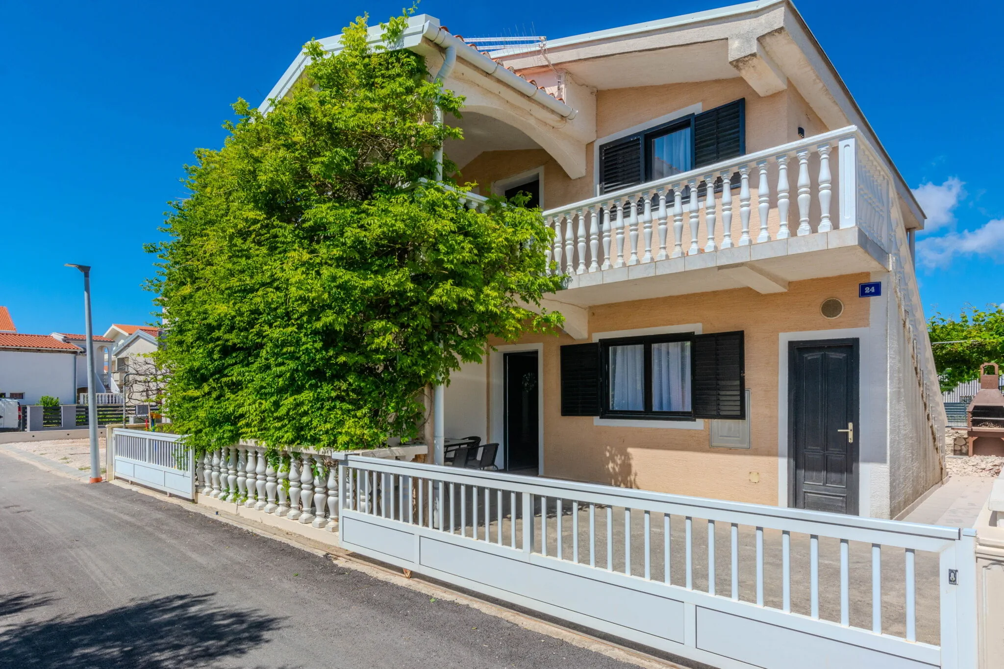 Apartments Plantosar Vir