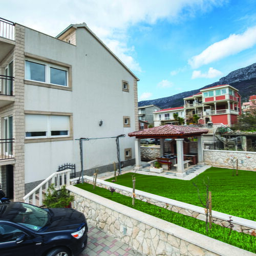 Apartment Camino Kastel Gomilica  2