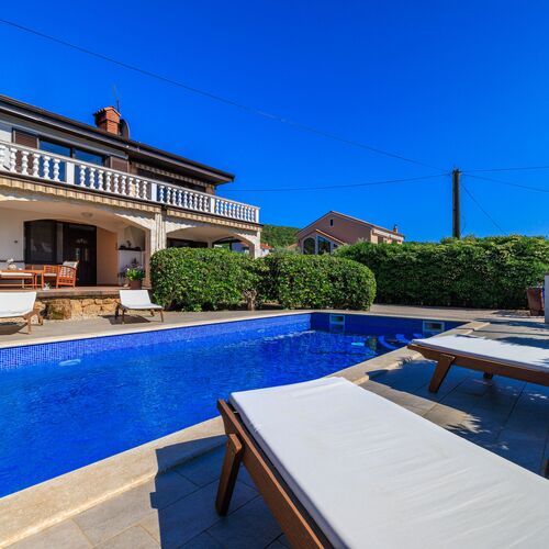 Apartment Dani Punat