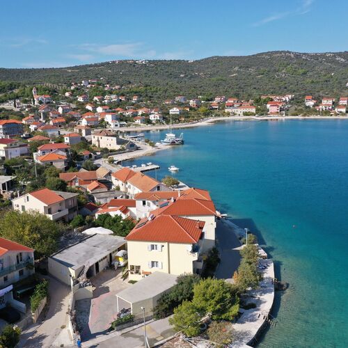 Apartments Tiho II Vinisce