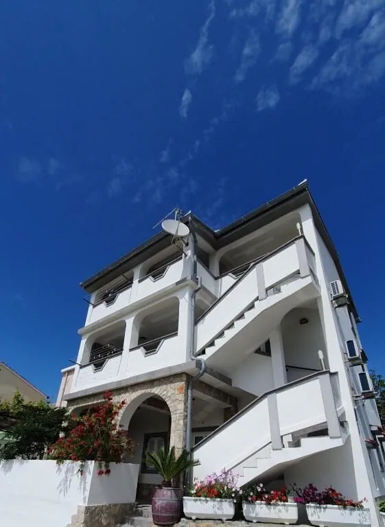 Apartments Marin Lopar