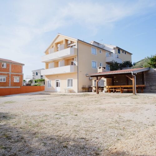 Apartments Rucmarin Drage