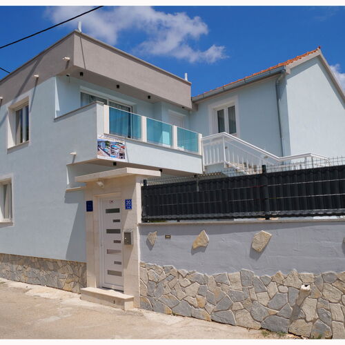 House Luketini dvori Marina  4