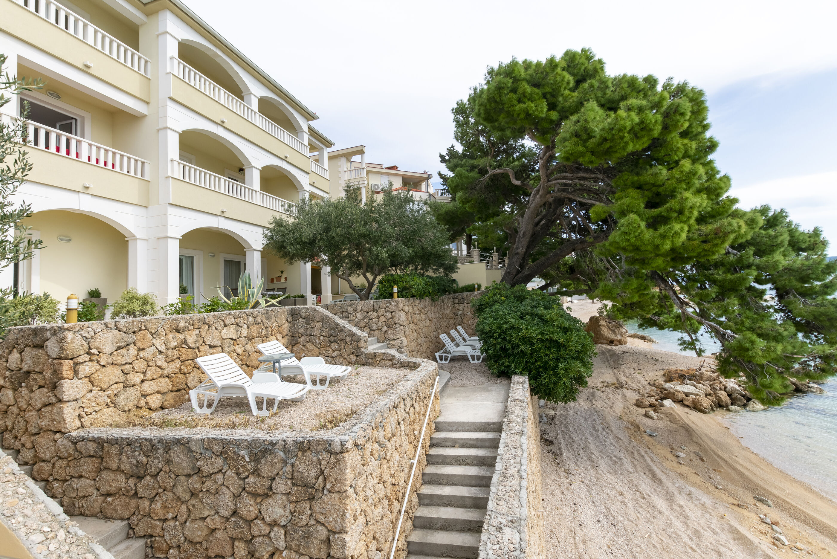 Apartments Beach Dream Mimice