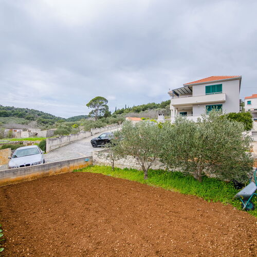 Apartments Doric Slatine  2