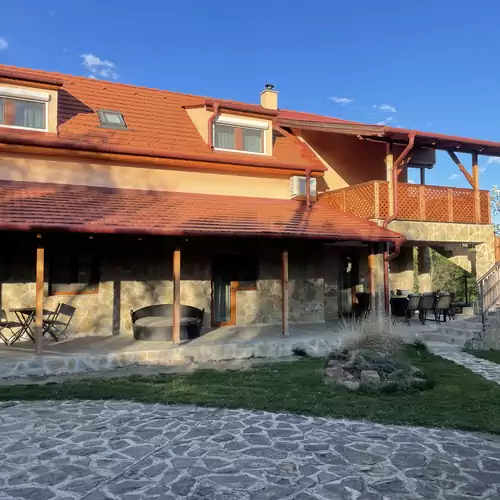 Szögedi Villa Badacsonytomaj ***