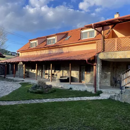 Szögedi Villa Badacsonytomaj 002 kép