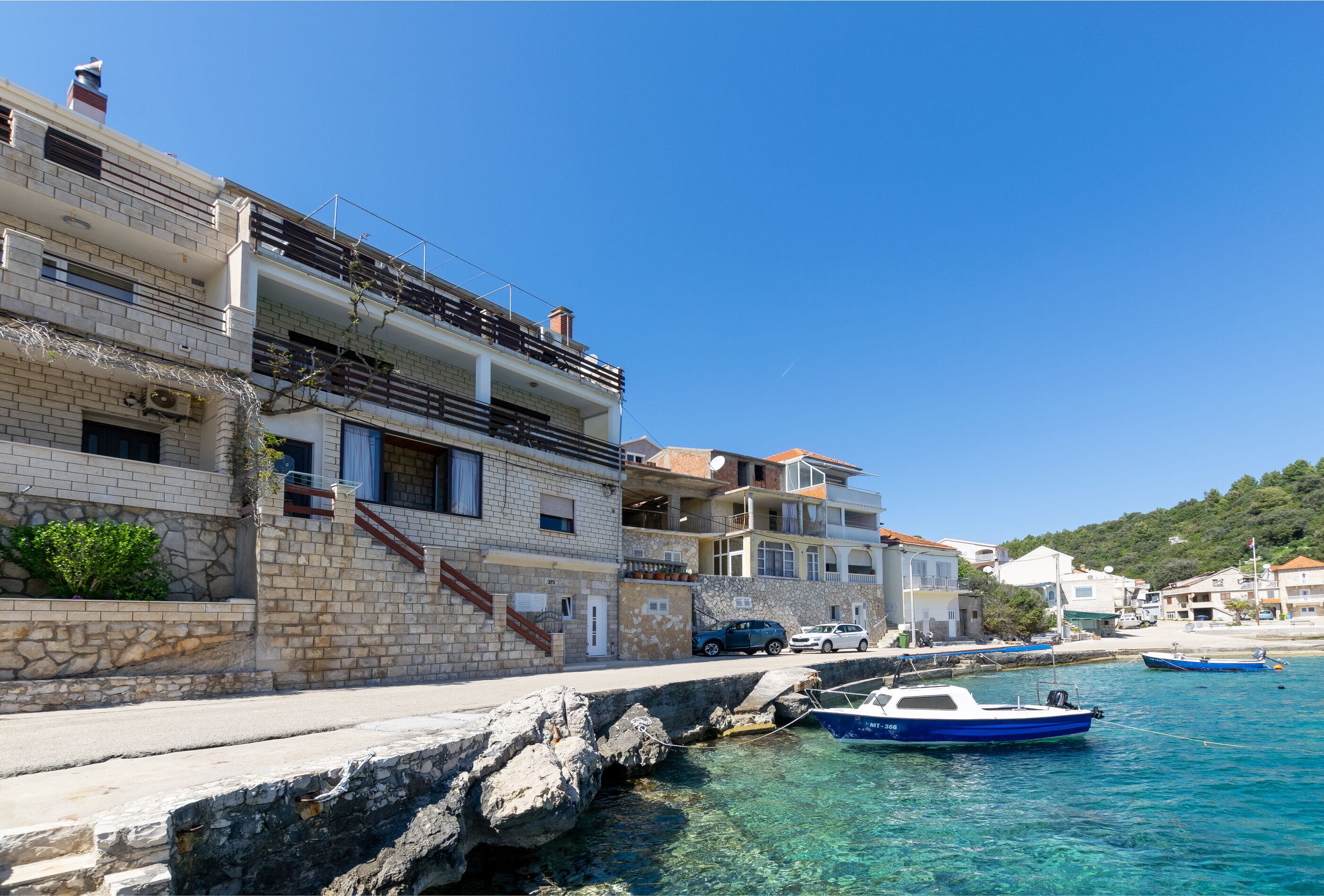 Apartments First row Zavalatica