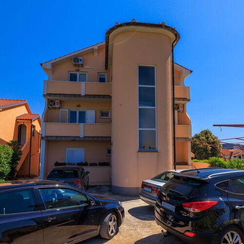 Apartments Ruzica F Lopar  3