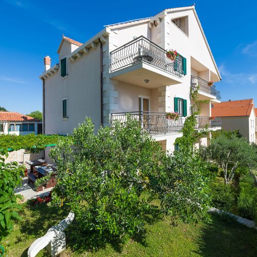 Apartments Vallum Bol