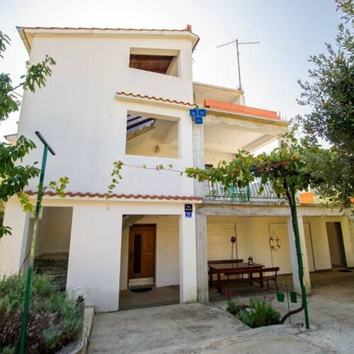Apartments Branko Grebastica  4