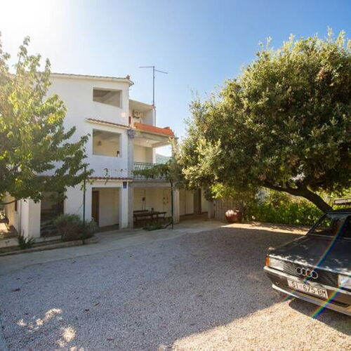 Apartments Branko Grebastica  2