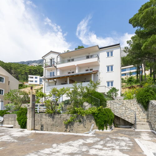 Apartments Ana Brela  2