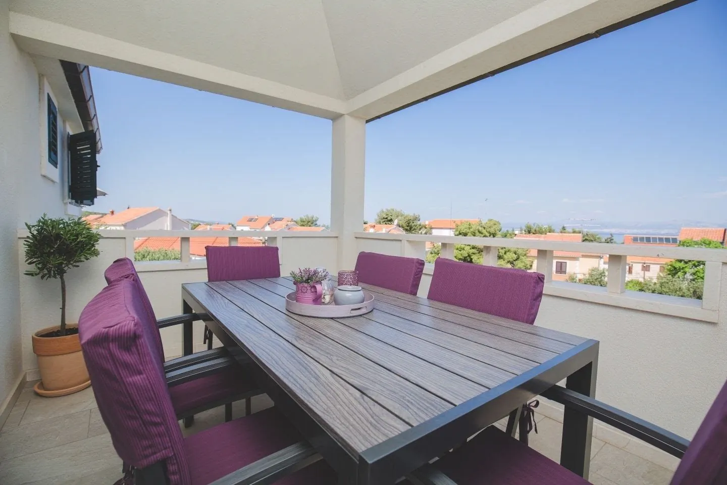 Apartments Salsa Supetar
