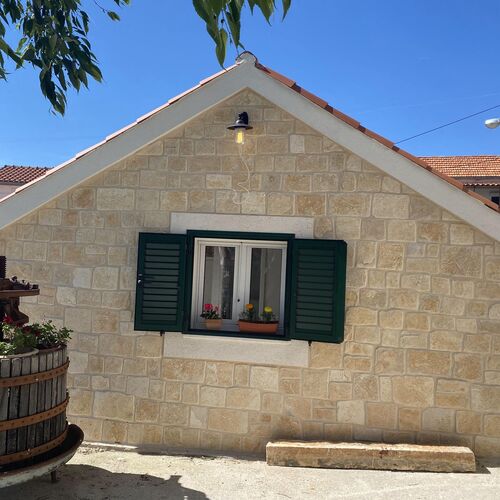 House Little Flower 2 Okrug Gornji