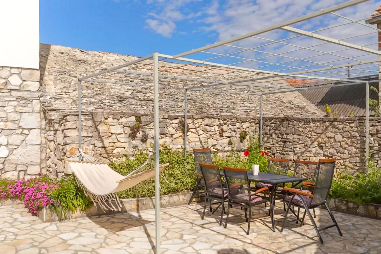 House MG Skradin