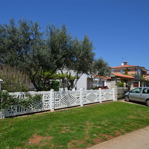Apartments Pintar Novigrad  4