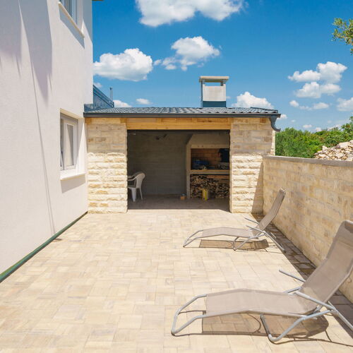 Apartments Fortis Drage  3